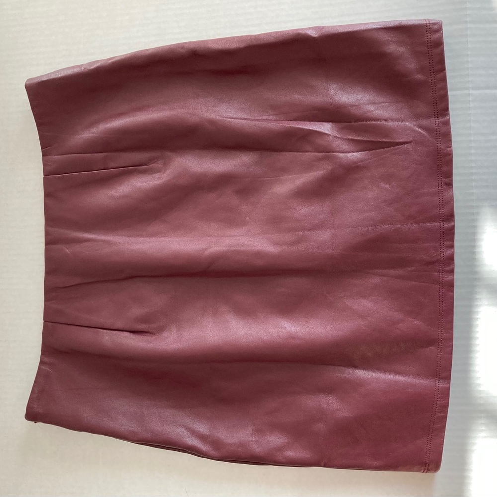 RJC | EMBROIDERED FAUX LEATHER MINI SKIRT | M - Picture 10 of 16